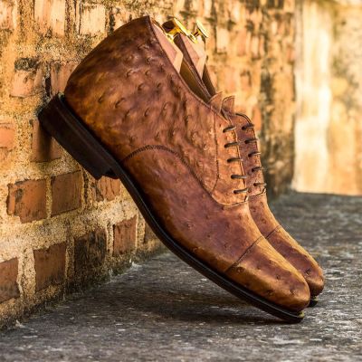 CMR CHAMARIPA Buty dla Niskich Mężczyzn | Brązowe Oksfordy ze Skóry Strusia 7 CM