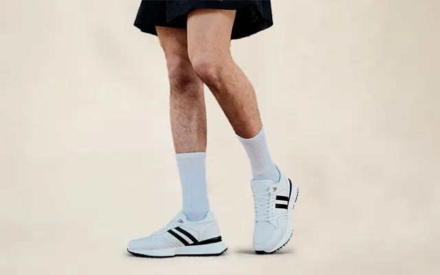 Sneakersy
